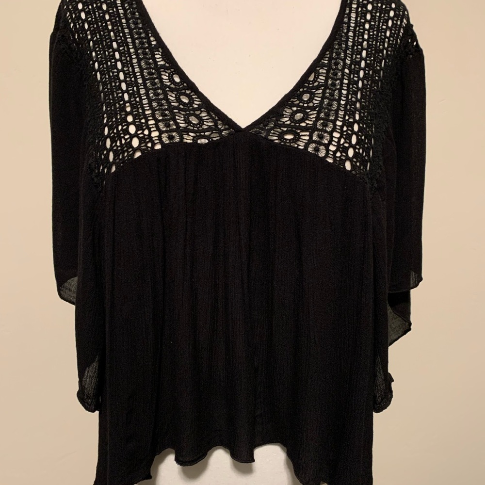 Cute top size Large - Picture 4 of 5